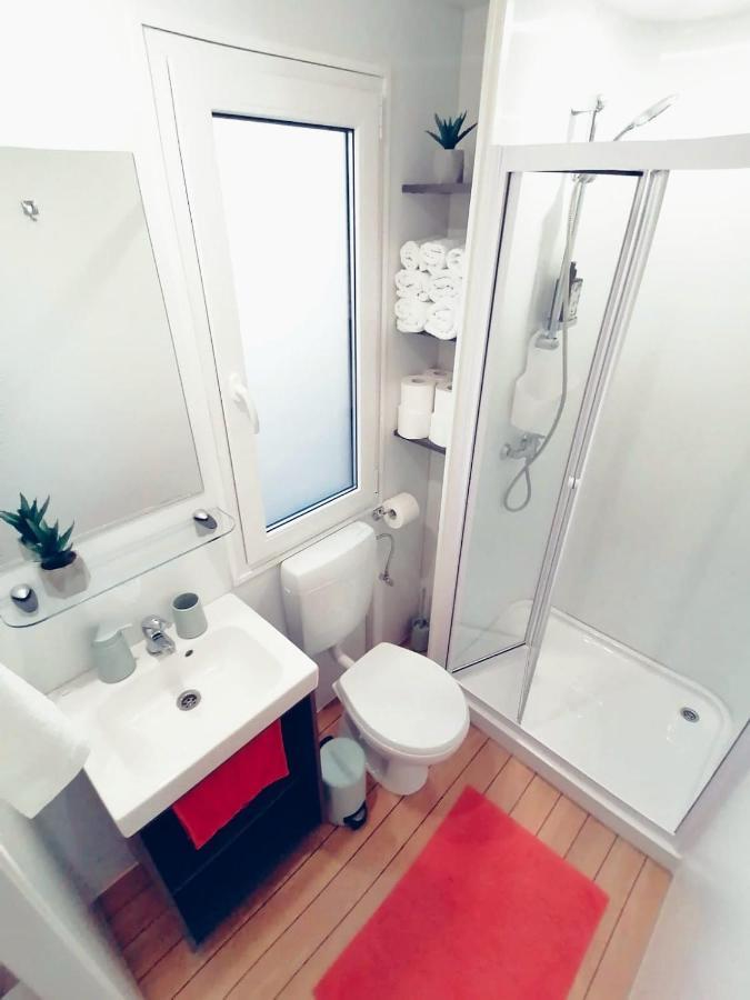 רוביני Mobile Home More Porton Nature Hideouts מראה חיצוני תמונה
