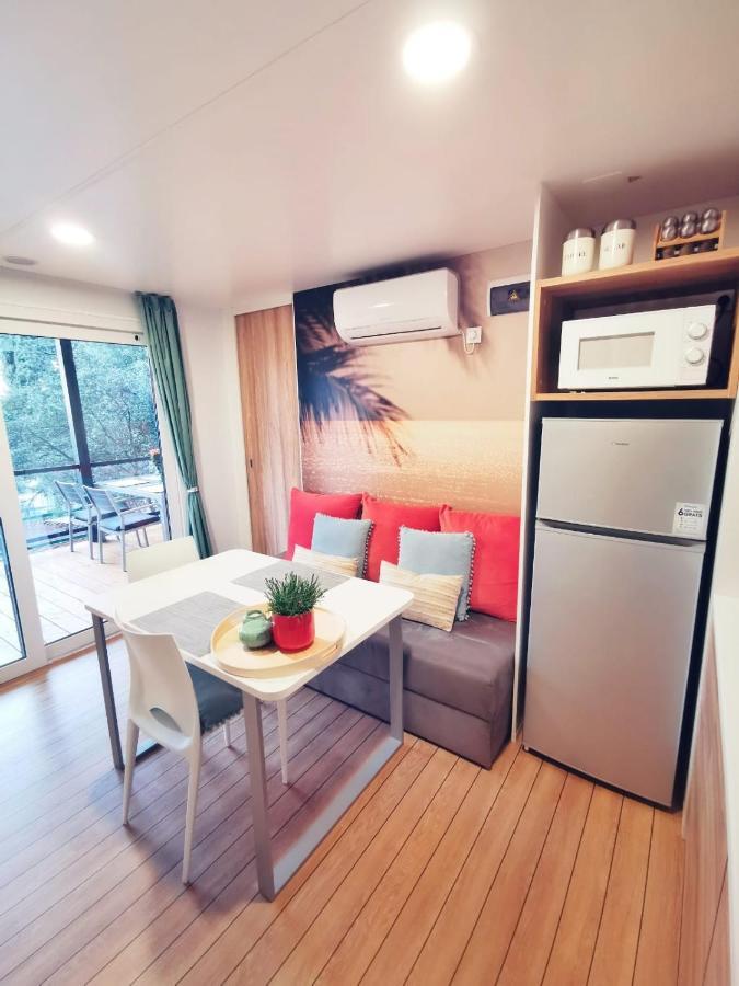 רוביני Mobile Home More Porton Nature Hideouts מראה חיצוני תמונה